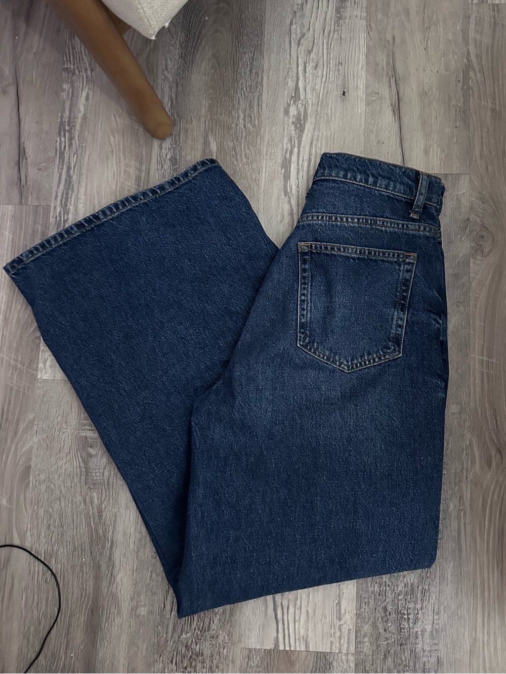 Reformation Eden Mid Rise Wide Leg Jeans Size 27 - Picture 9 of 10